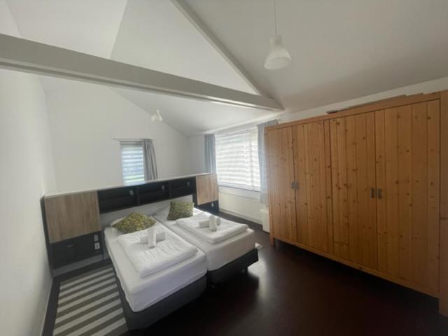 Holidayhome Zonnestraal 9P Amsterdam And The Beach Heerhugowaard Ngoại thất bức ảnh